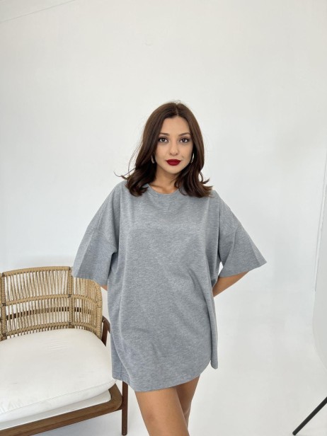 T-shirt bawełniany Tee Szary na modelce